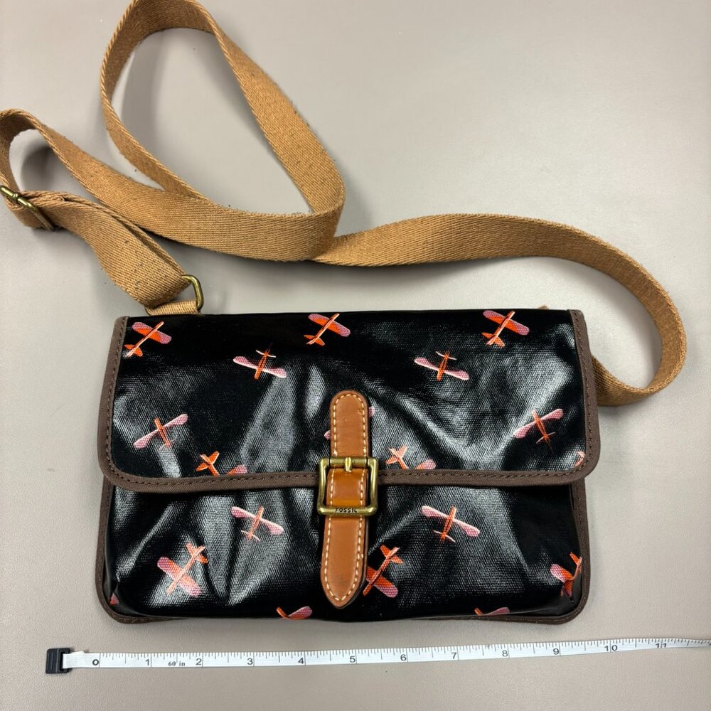 Fossil Airplane Black Crossbody Slim Purse New Condition RARE